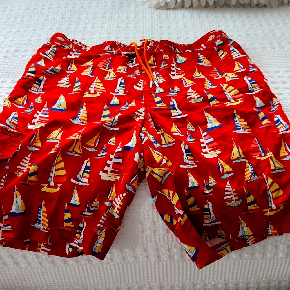 TOMMY BAHAMA Mens Swim Trunks